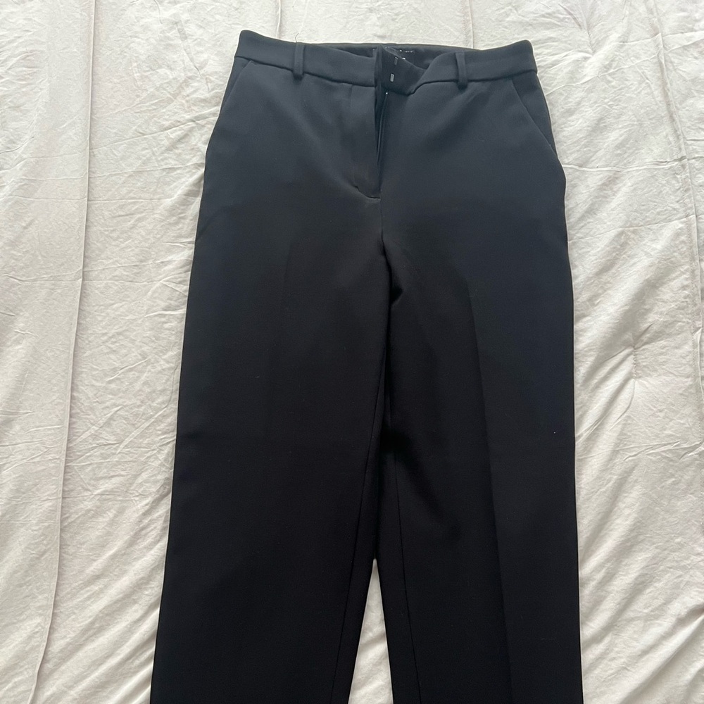 Express editor pants size 4. e